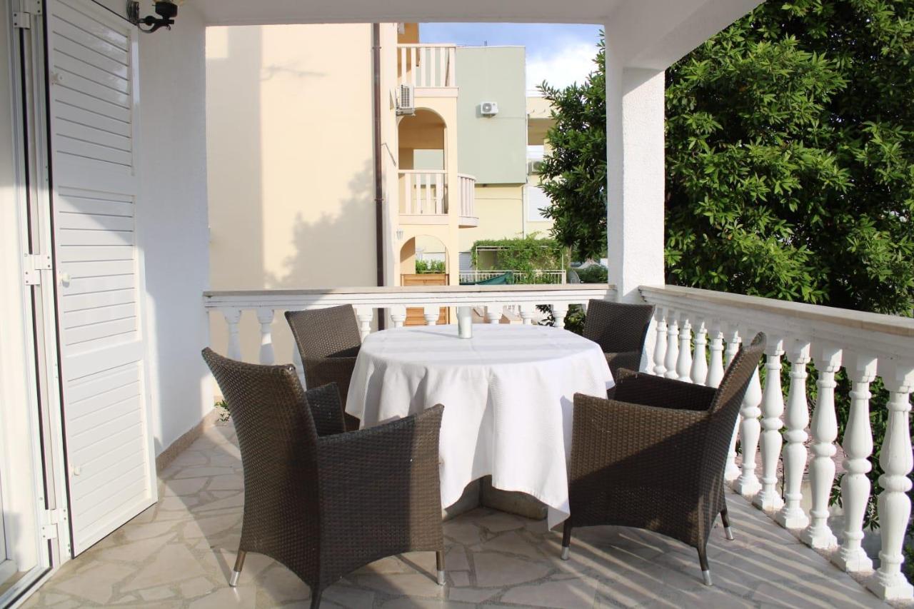 Superior Apt, 4 Rooms, 4 Bathrooms โพรไมนา ภายนอก รูปภาพ