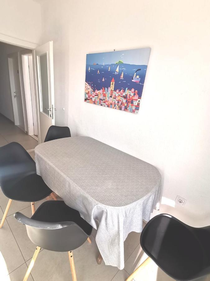 Superior Apt, 4 Rooms, 4 Bathrooms โพรไมนา ภายนอก รูปภาพ